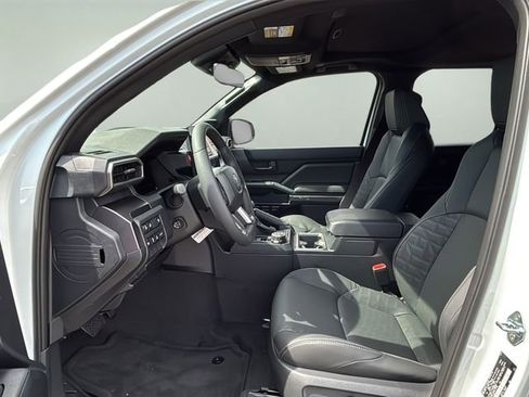 New 2026 Toyota 4Runner TRD Off-Road Premium AWD/4WD image 17