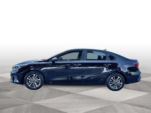 Used 2024 Kia Forte LXS FWD image 5