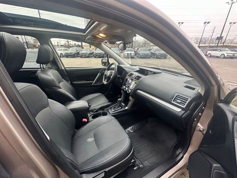 Used 2016 Subaru Forester 2.5i Touring w/ Eyesight & Navigation System image 23