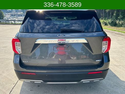 Used 2020 Ford Explorer XLT w/ Equipment Group 202A AWD/4WD image 4