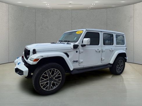 Used 2024 Jeep Wrangler High Altitude AWD/4WD image 9