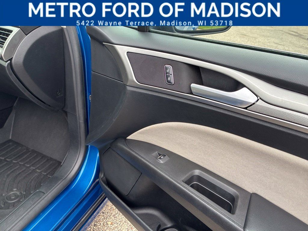 Used 2018 Ford Fusion S FWD image 40