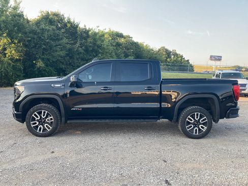 Used 2024 GMC Sierra 1500 AT4 w/ AT4 Premium Package AWD/4WD image 2