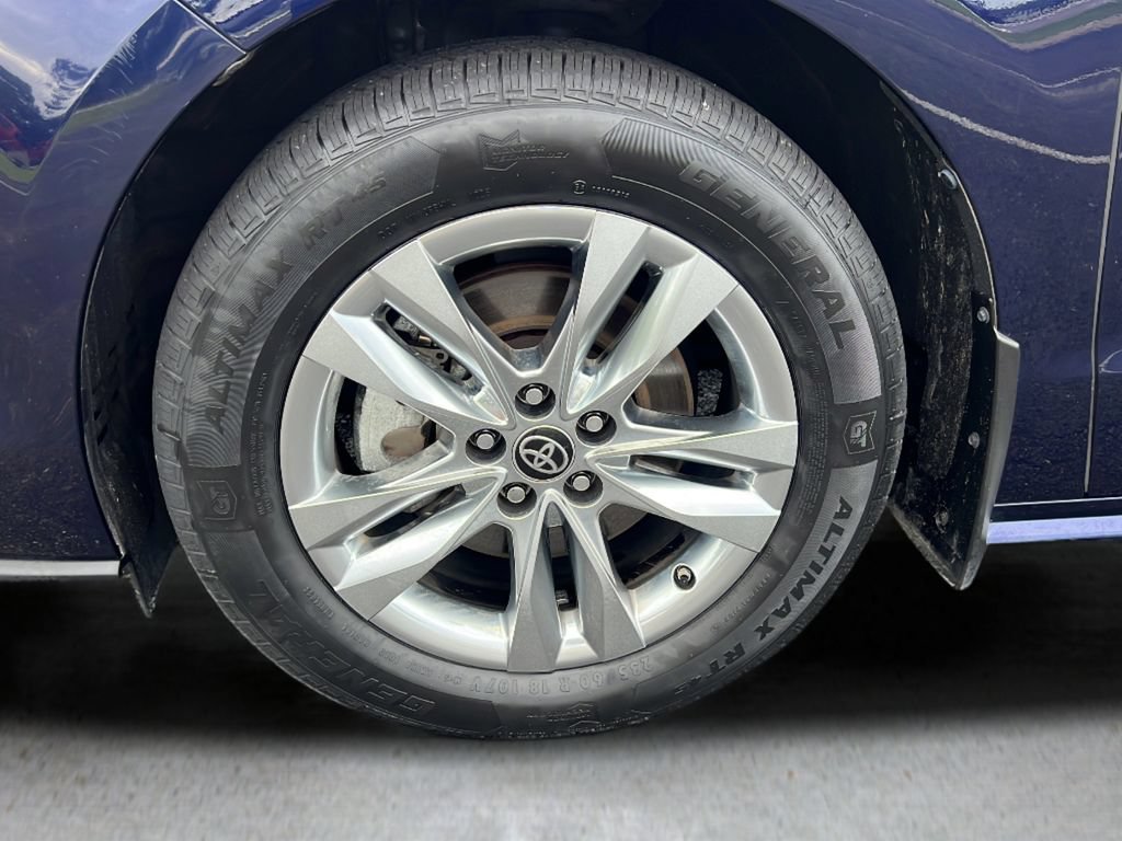 Certified 2024 Toyota Sienna XLE AWD/4WD image 9