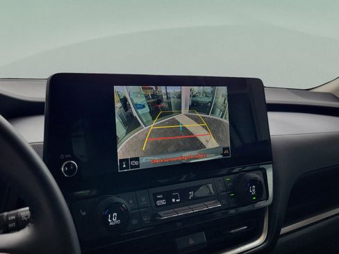 Certified 2025 Toyota Grand Highlander AWD image 26