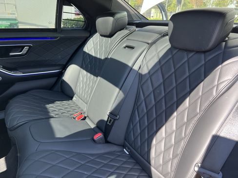 Certified 2025 Mercedes-Benz S 580 S 580 image 32