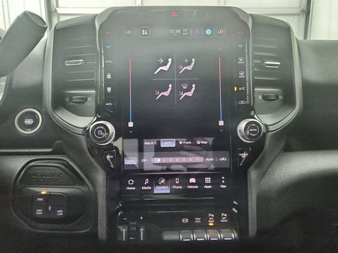 New 2026 RAM 2500 Tradesman AWD/4WD image 28