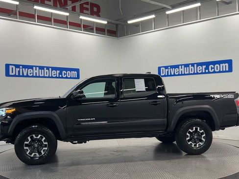 Used 2023 Toyota Tacoma TRD Off-Road w/ Advanced Technology Package AWD/4WD image 5