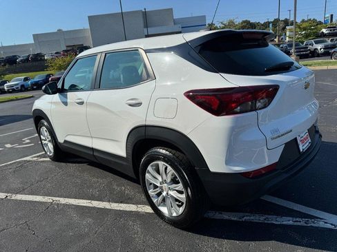 Used 2022 Chevrolet TrailBlazer LS FWD image 5