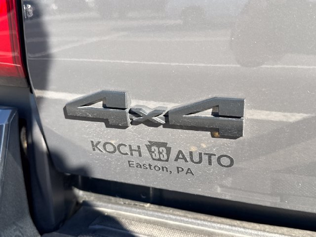 Used 2025 Toyota Tacoma TRD Off-Road AWD/4WD image 18