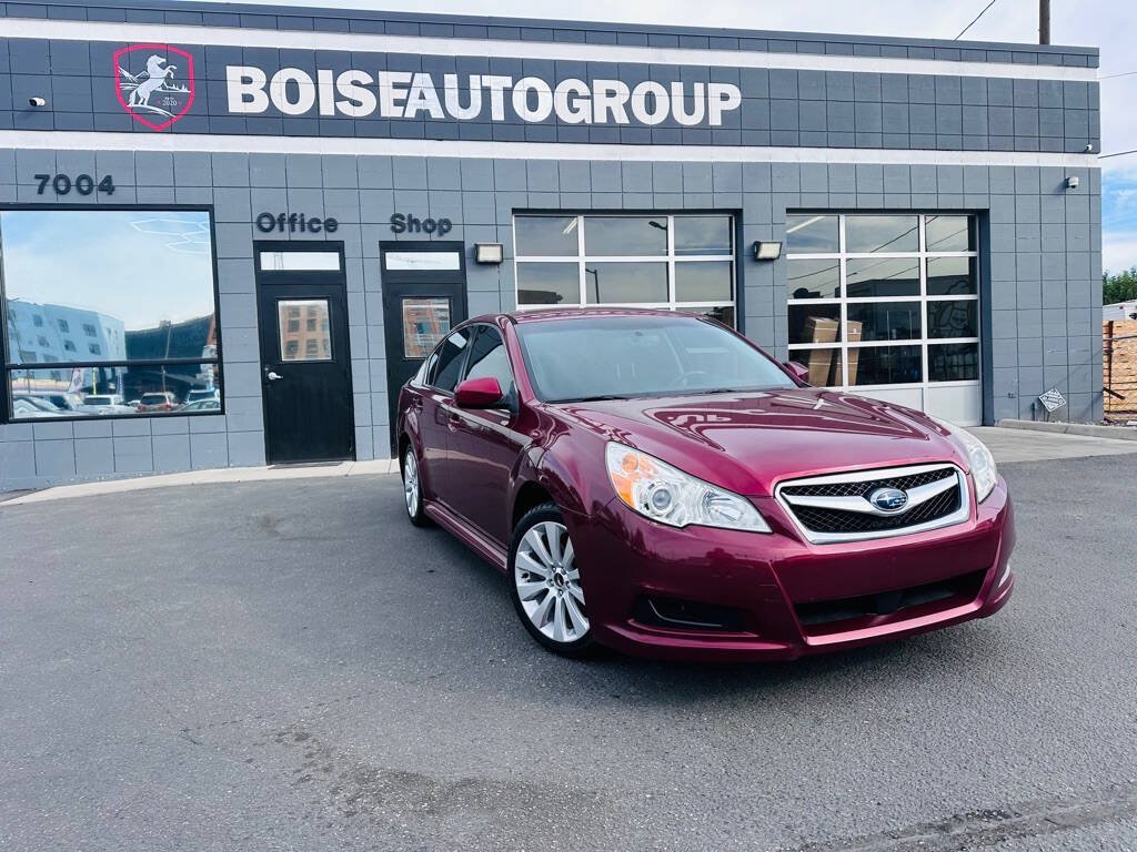 Used 2011 Subaru Legacy 2.5i Limited AWD/4WD image 1