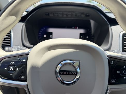 Certified 2023 Volvo XC90 B6 Plus AWD/4WD image 30