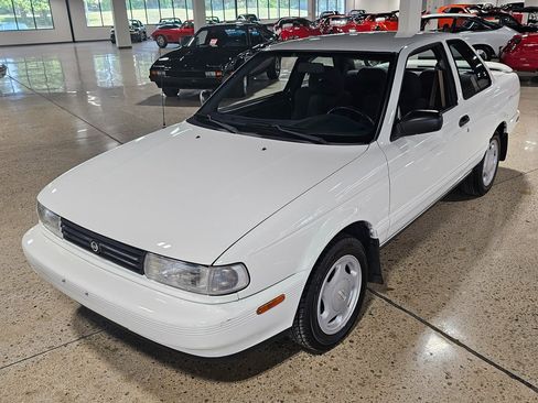 Used 1991 Nissan Sentra SE-R image 24