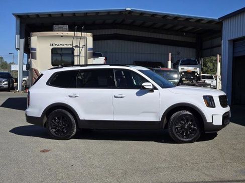 Used 2024 Kia Telluride SX X-Pro image 3