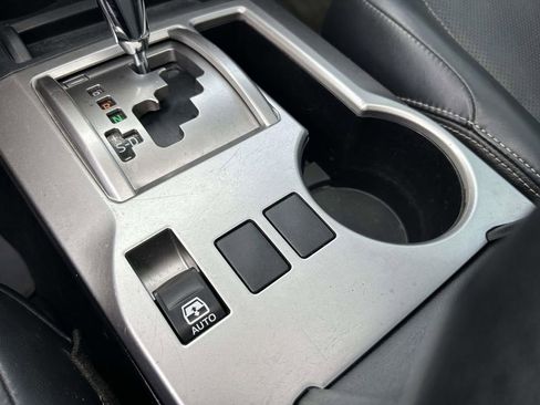 Used 2016 Toyota 4Runner Limited AWD/4WD image 25