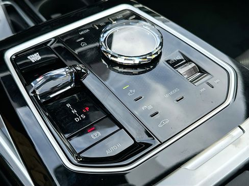 New 2026 BMW 740i w/ Premium Package image 14