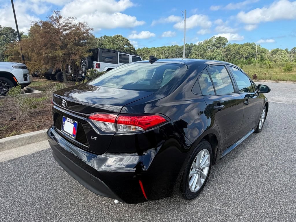Used 2023 Toyota Corolla LE FWD image 19