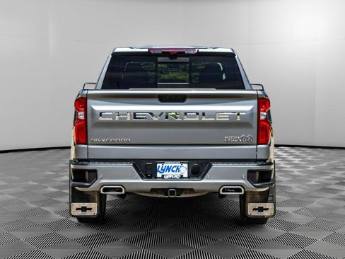 Used 2024 Chevrolet Silverado 1500 High Country w/ High Country Premium Package AWD/4WD image 3