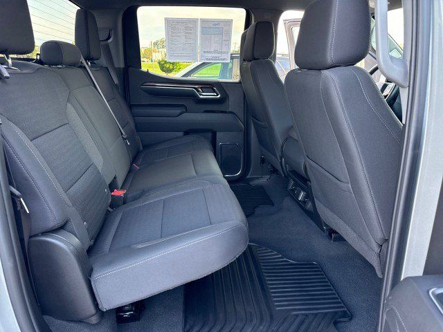 Used 2024 Chevrolet Silverado 1500 LT AWD/4WD image 28