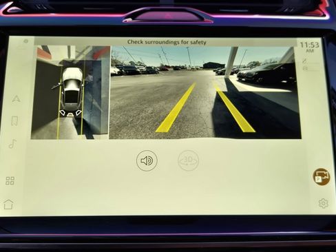 Used 2021 Jaguar E-PACE SE image 30