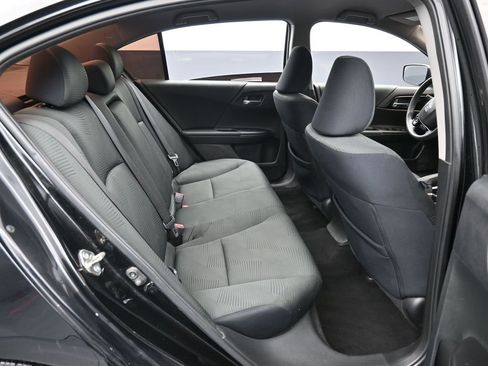 Used 2016 Honda Accord LX image 38