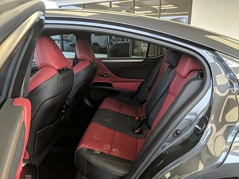 Used 2023 Lexus ES 350 F Sport image 14