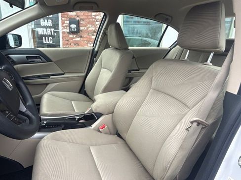Used 2015 Honda Accord LX image 12