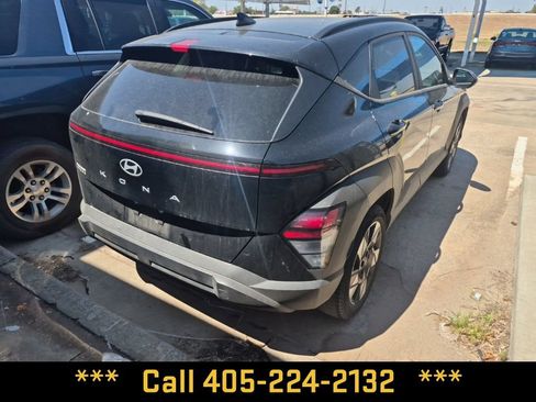 Used 2025 Hyundai Kona SEL FWD image 16