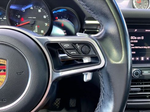 Used 2019 Porsche Macan AWD/4WD image 24