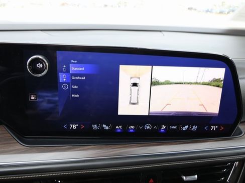 Certified 2025 Chevrolet Suburban Premier image 20