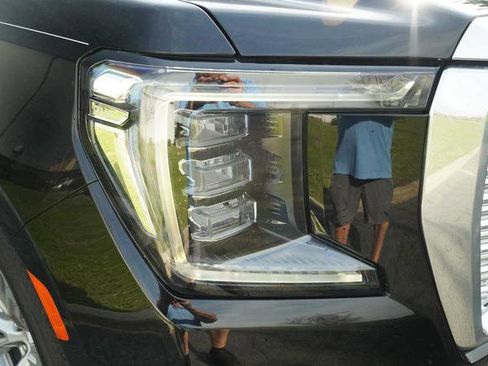 Used 2021 GMC Yukon Denali w/ Denali Ultimate Package image 35