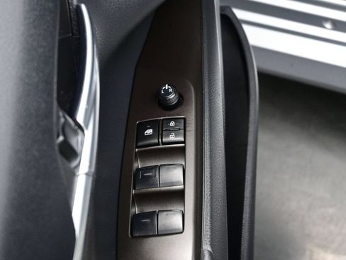 Used 2023 Toyota Camry LE FWD image 10