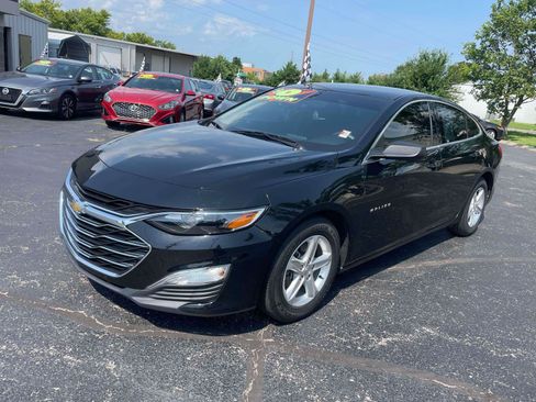 Used 2020 Chevrolet Malibu LS FWD image 3