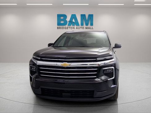 New 2026 Chevrolet Traverse LT w/ Driver Confidence Package image 8
