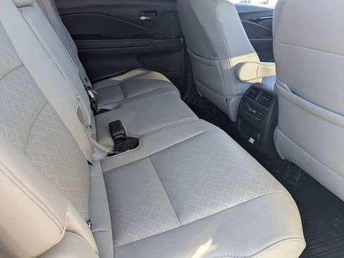 Used 2021 Honda Passport Elite image 11