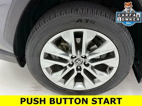 Used 2023 Toyota RAV4 XLE Premium image 7
