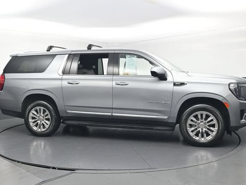 Used 2023 GMC Yukon XL SLT AWD/4WD image 48