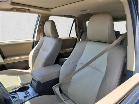 Used 2020 Toyota 4Runner SR5 Premium w/ Moonroof Package AWD/4WD image 10