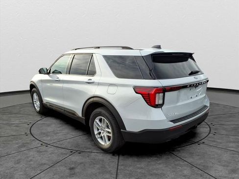 New 2026 Ford Explorer Active image 4
