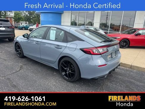 Used 2024 Honda Civic Sport image 3