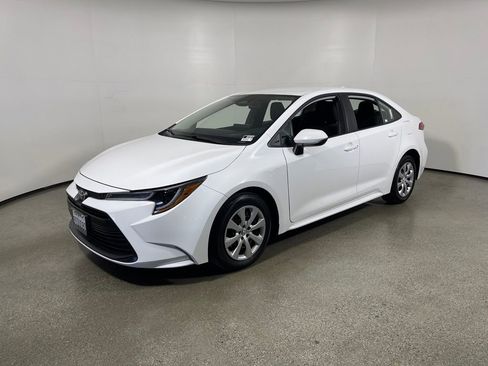 Certified 2025 Toyota Corolla LE image 7