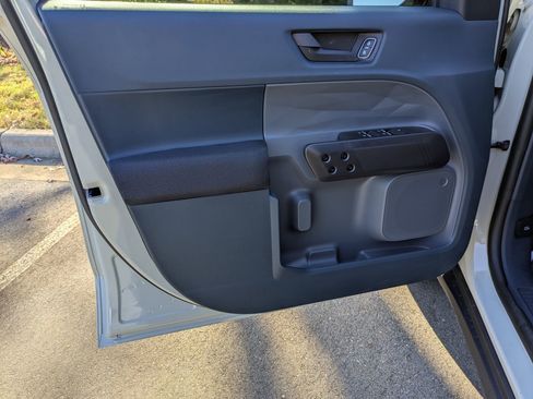 New 2025 Ford Maverick XL w/ Equipment Group 102A image 9