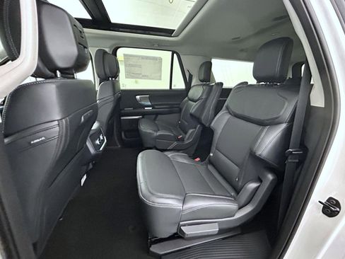 New 2026 Ford Expedition Max Platinum image 21