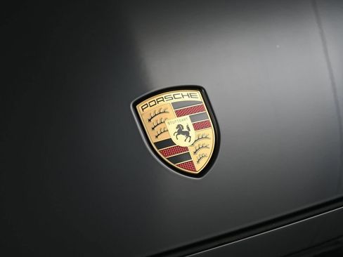 Used 2025 Porsche Cayenne S image 13