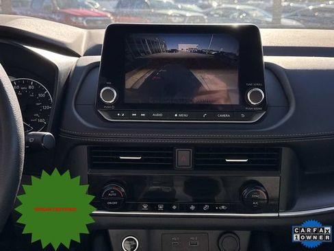 Certified 2023 Nissan Rogue SV image 18