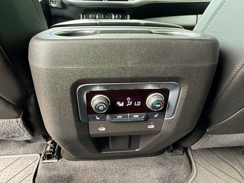 Used 2021 Chevrolet Tahoe High Country w/ Premium Package AWD/4WD image 20