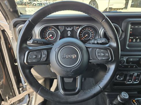Used 2022 Jeep Wrangler Sport AWD/4WD image 15