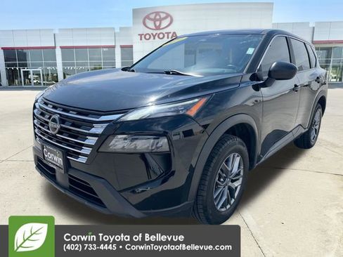 Used 2024 Nissan Rogue S AWD/4WD image 7