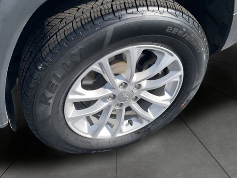 Used 2022 Jeep Cherokee Latitude Lux image 19