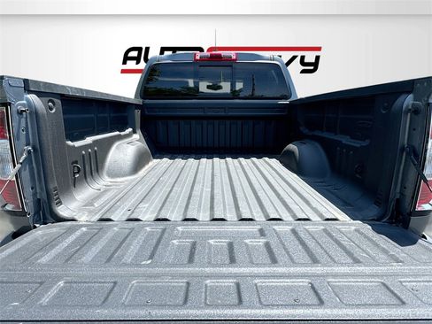 Used 2022 GMC Canyon AT4 w/ Trailering Package image 26